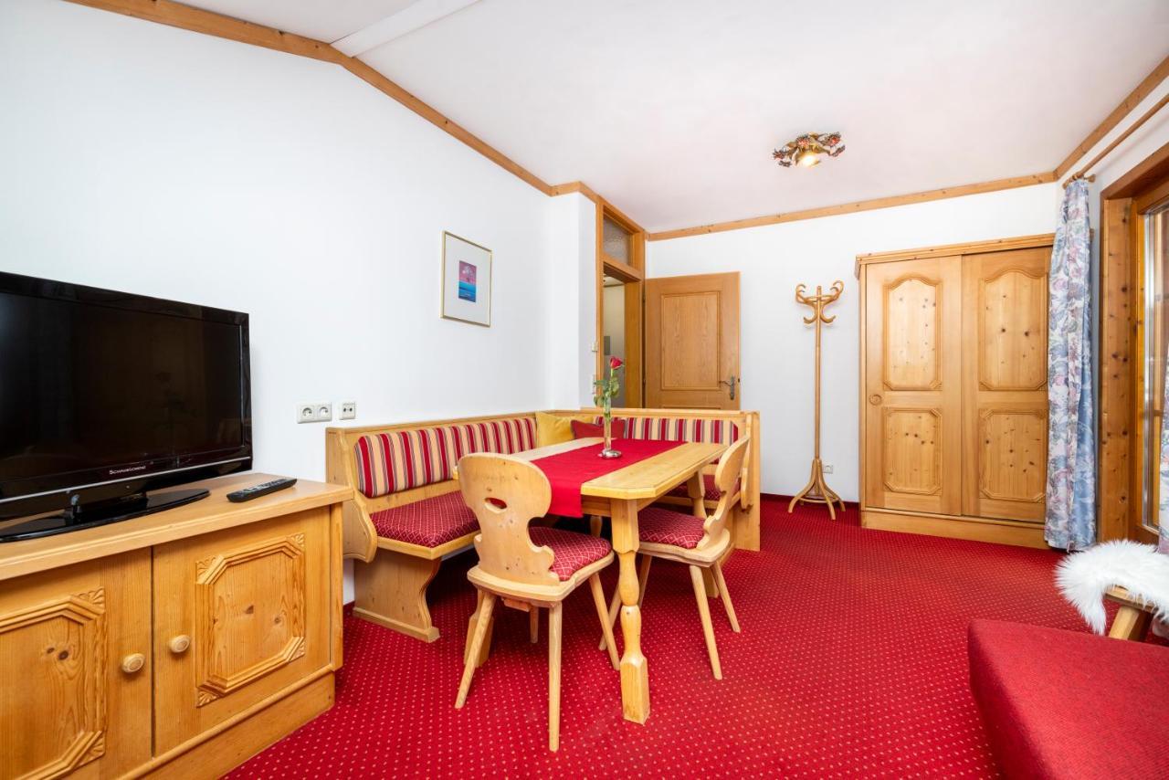 Laubichlhof Apartment Flachau Bagian luar foto