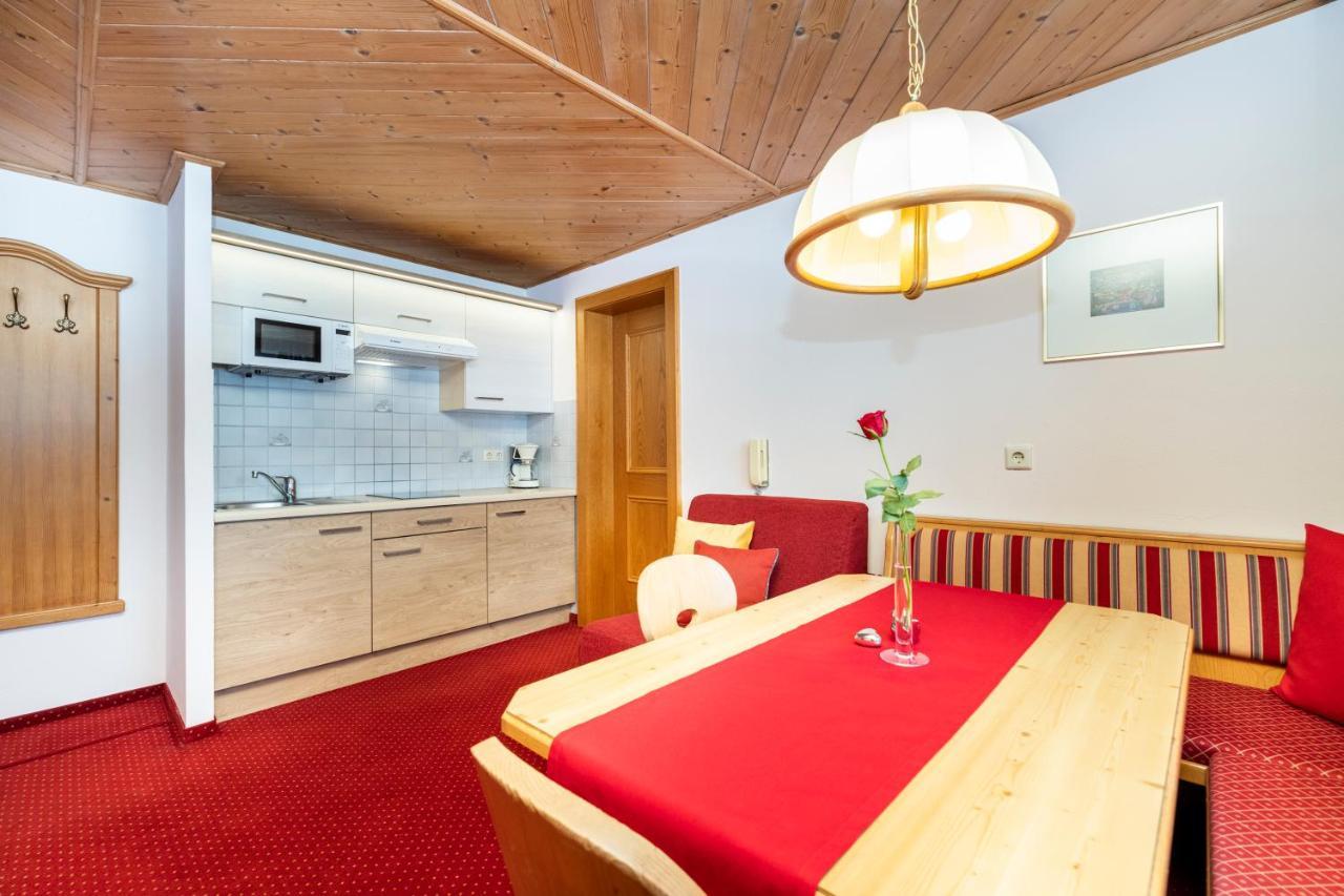 Laubichlhof Apartment Flachau Bagian luar foto
