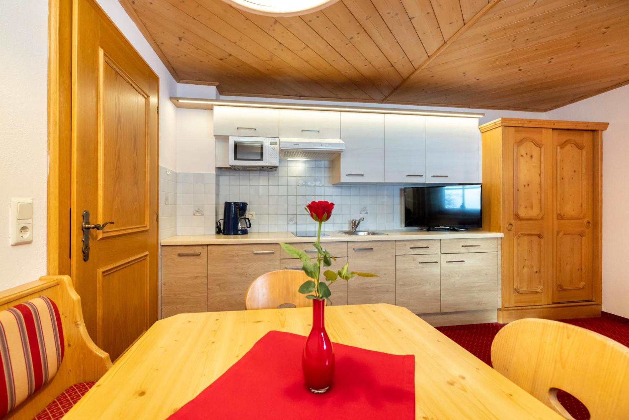 Laubichlhof Apartment Flachau Bagian luar foto