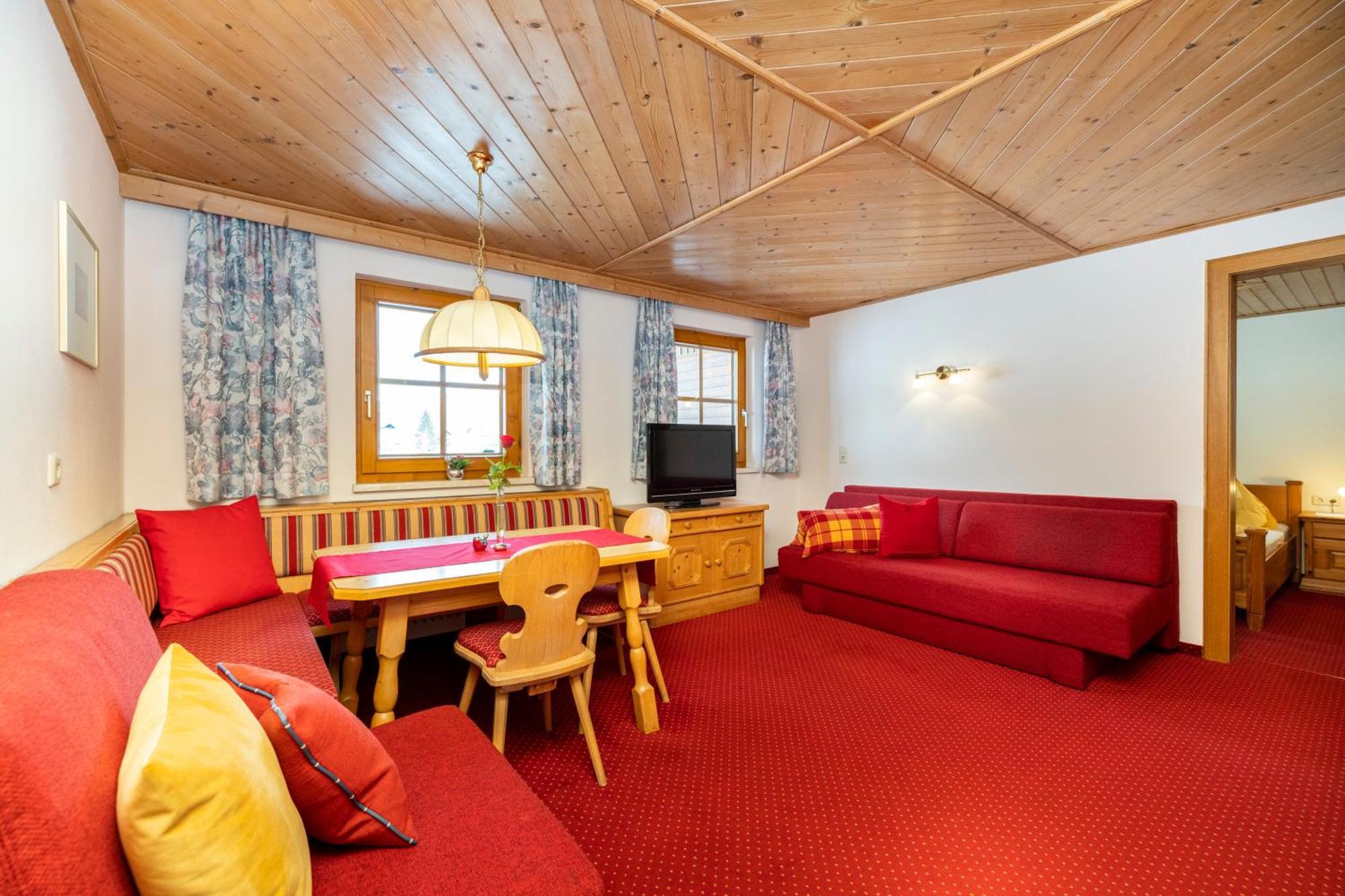 Laubichlhof Apartment Flachau Bagian luar foto