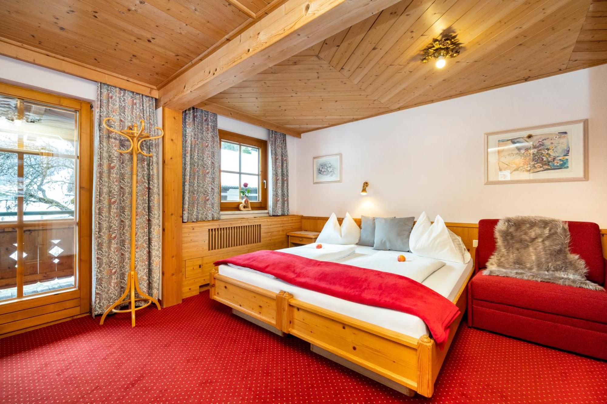 Laubichlhof Apartment Flachau Bagian luar foto